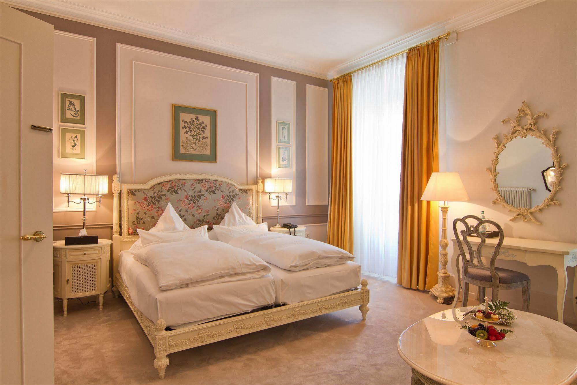 Hotel Romerbad Badenweiler Esterno foto